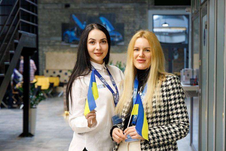 Синьо-жовтий настрій: WAH долучився до відзначення Дня єднання в Україні фото 9