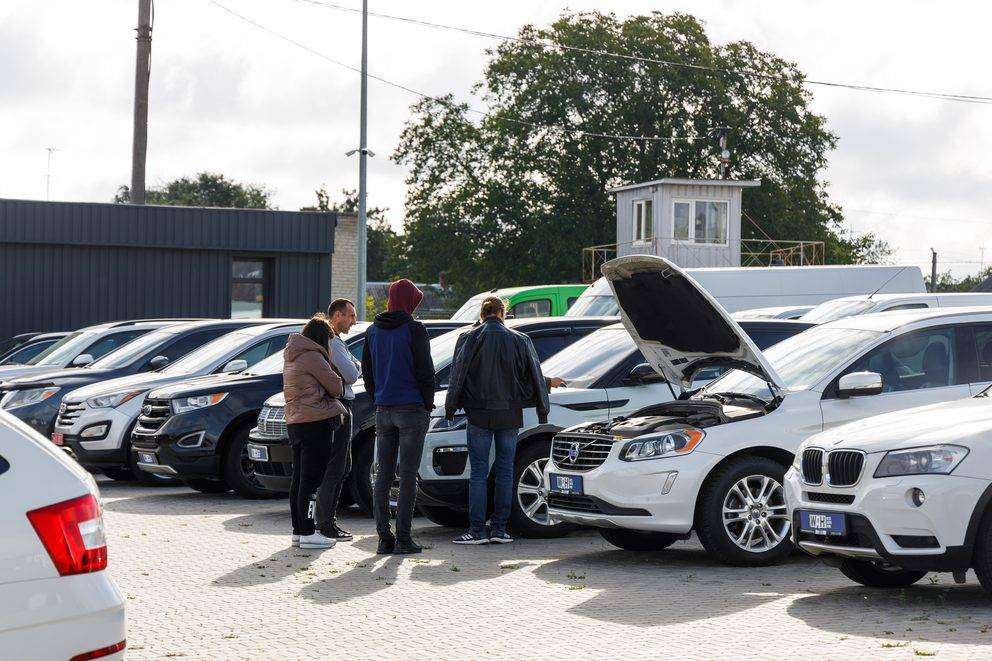 How not to get into trouble when buying a used car? photo
